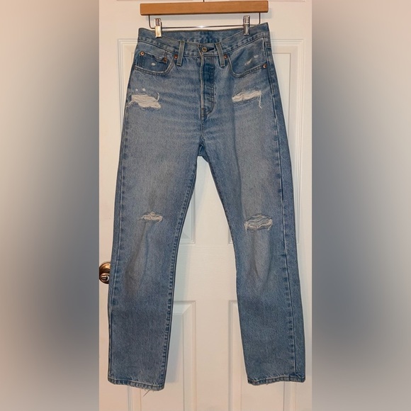 Levi's Denim - Levi's Women’s 501 Light Blue Distressed Jeans 27x30